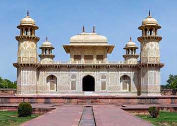 Agra Sightseeing Tour