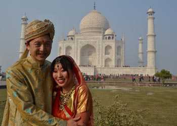 Taj Mahal Tour With Wedding Photos